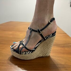 Christian Dior size 7.5 wedge sandal